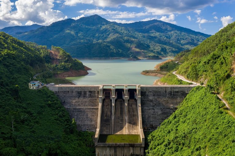 Cục Quản lý tài nguyên nước yêu cầu các thủy điện trên lưu vực sông Vu Gia - Thu Bồn chấm dứt xả nước không đúng quy định